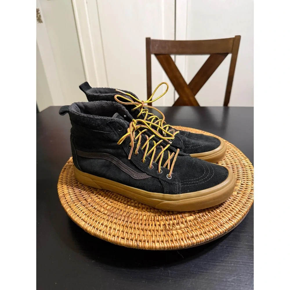 Vans Sk8-Hi MTE Black Suede Gum Sole Scotchgard Hiker Sneakers Mens 11 721356